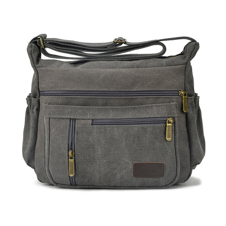 Everyday Backpack for Train Commuters-5
